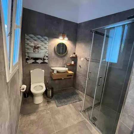 Emvatis Luxury E1 Apartment
